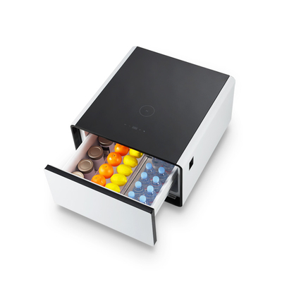 Refrigerador inteligente de mesa de café de 65L con carga inalámbrica y diseño conciso